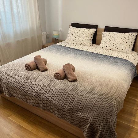Top Center Apartment In Veliko Tarnovo Luaran gambar