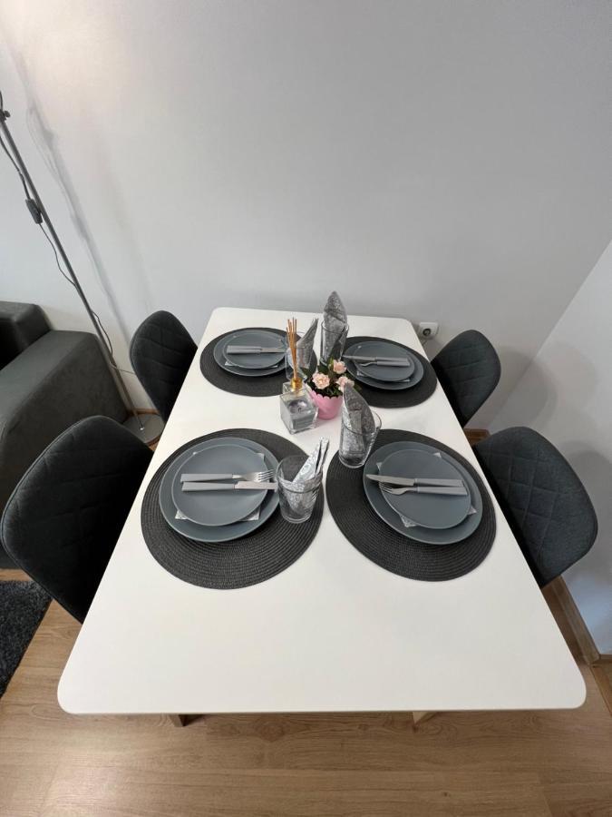 Top Center Apartment In Veliko Tarnovo Luaran gambar